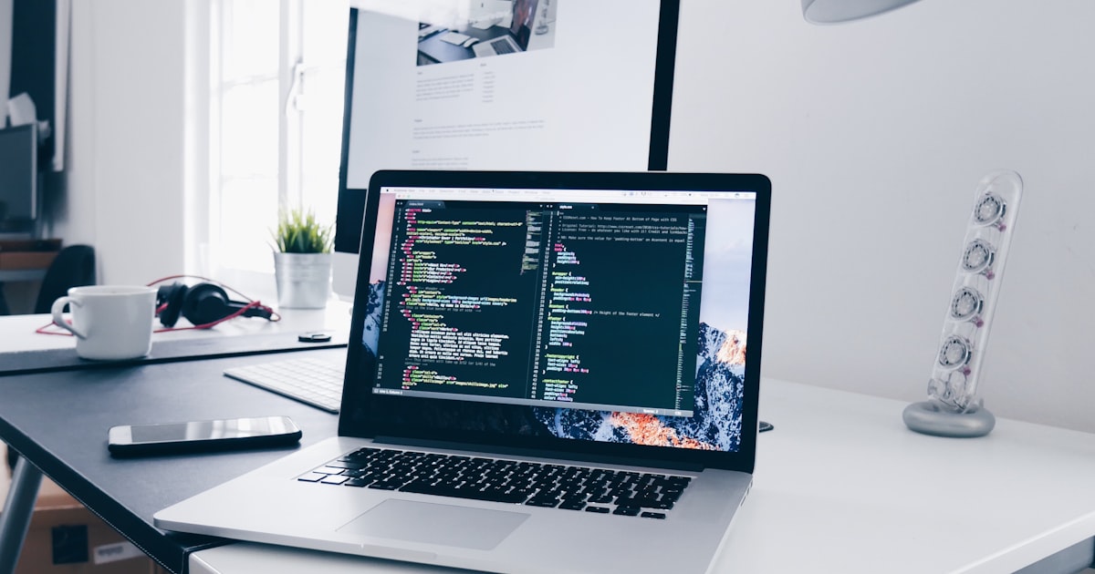 WordPress website bouwen op laptop met code